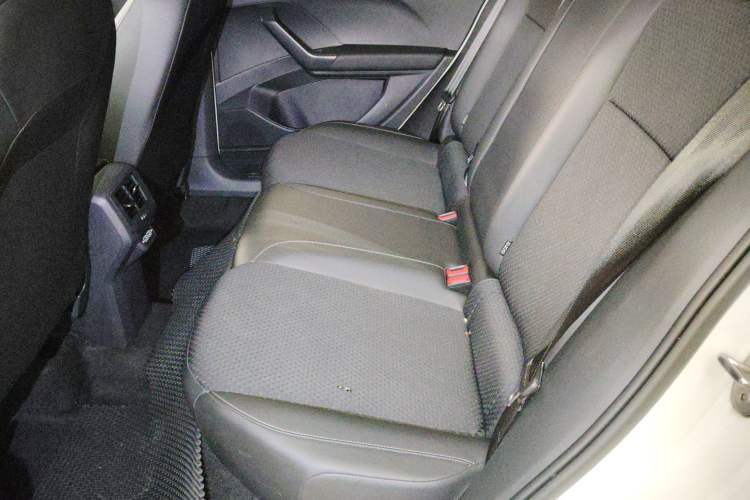 Used Volkswagen Tacqua 2021 200TSI DSG JoyConnect Edition
