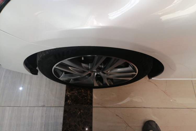 Used Lexus IS 2017 300 Leading Edition
