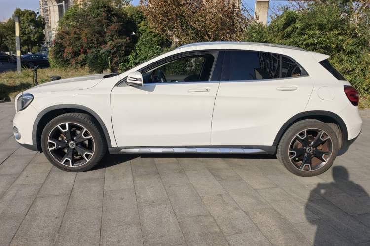 Used Mercedes-Benz GLA 2017 GLA 220 4MATIC Fashion Model