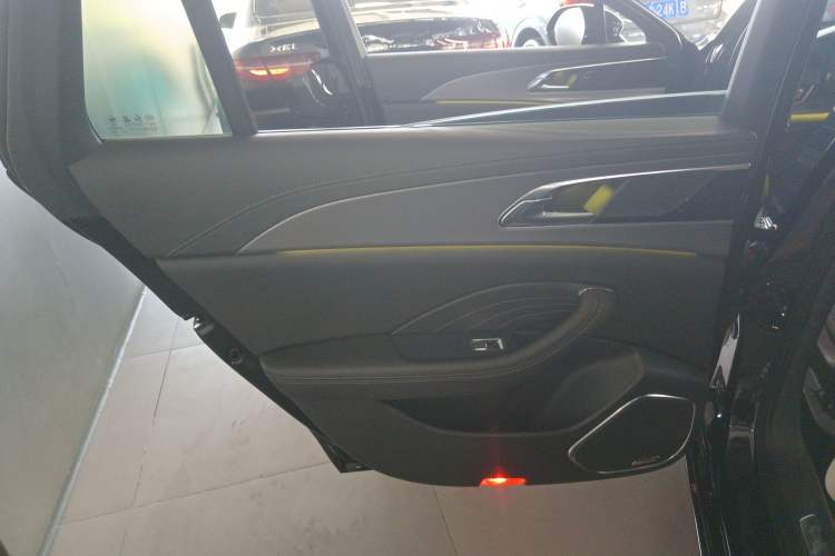 Used Hongqi H5 2023 2.0T Automatic Smart Connect Flagship Edition
