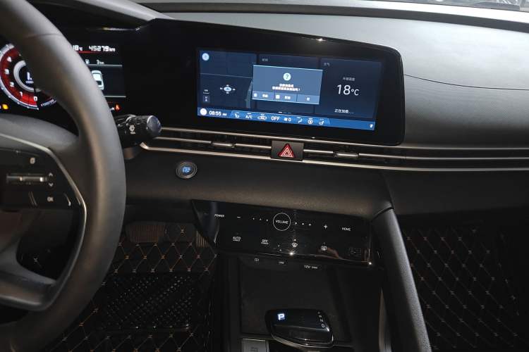 Used Hyundai Elantra 2021 1.5L CVT GLX Elite Edition
