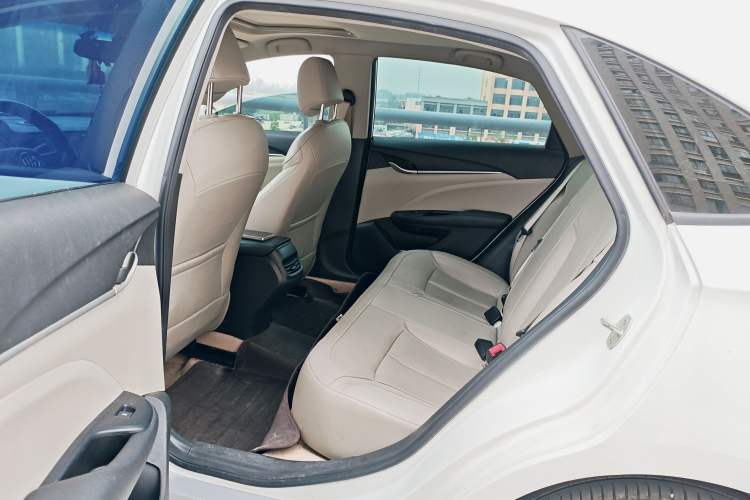 Used Buick GT 2018 15T Manual Elite Version China V Standard
