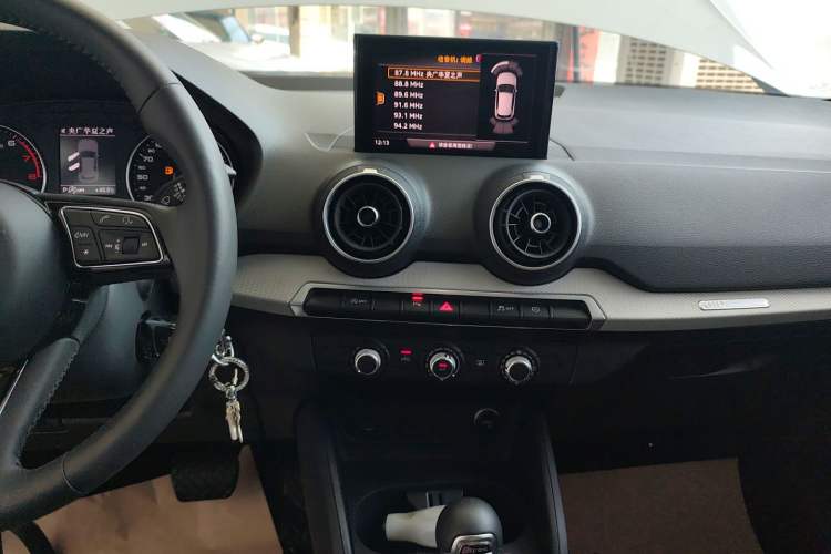 Used Audi Q2L 2021 35 TFSI Progressive Dynamic Edition
