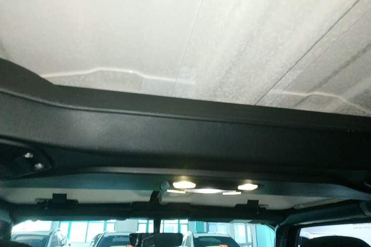 Used  Wrangler 2019 2.0T Rubicon Four-Door Version China VI Emission Standard
