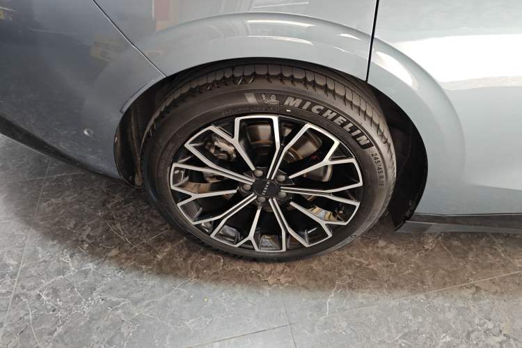 Used Zeekr 007 2024 Rear-Drive Intelligent Driving Version 75 kWh