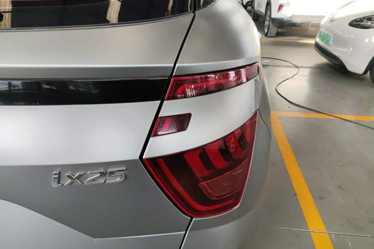 Used Hyundai ix25 2020 1.5L CVT DLX Prestige Version
