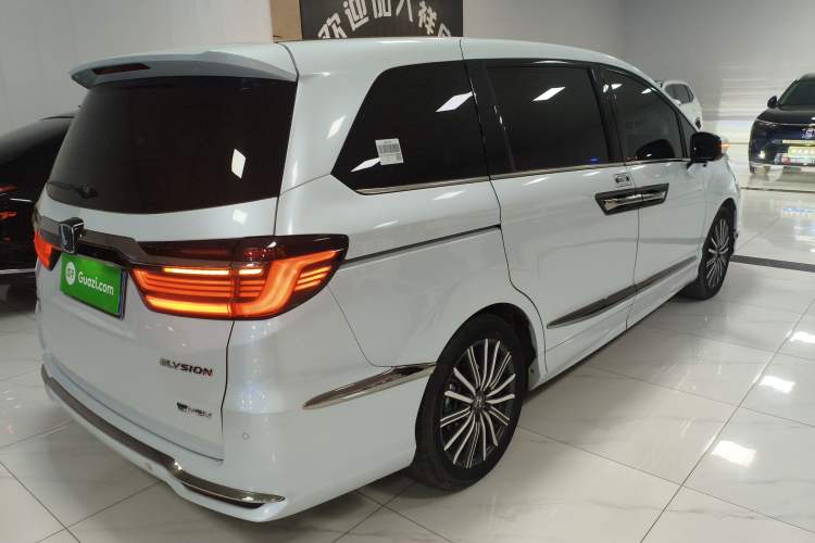 Used Honda Elysion 2024 2.0L eHEV Luxury Edition
