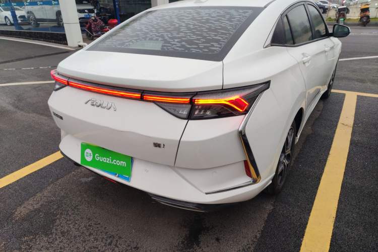 Used Dongfeng Aeolus Yixuan 2021 230T Automatic Chasing Shadow Edition
