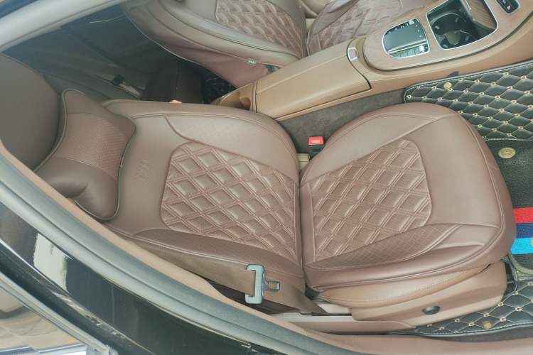 Used Mercedes-Benz E-Class 2019 Facelifted E 300 L Stylish Version
