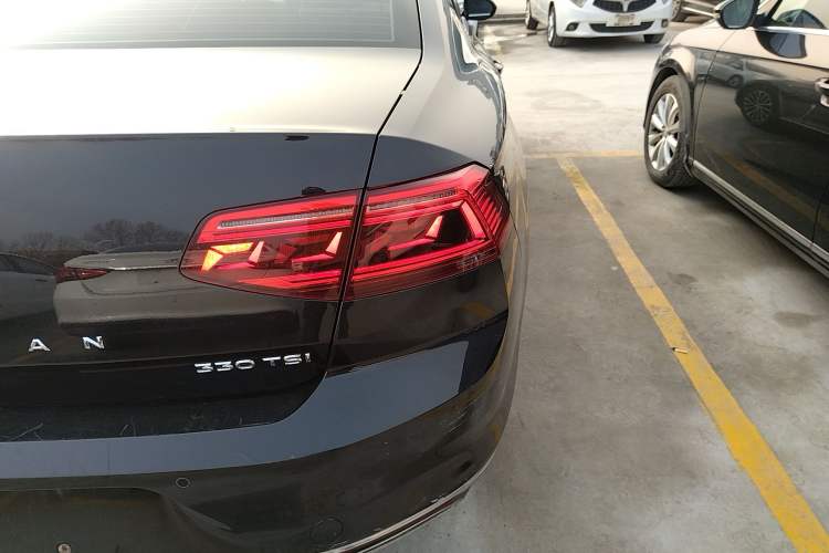 Used Volkswagen Magotan 2020 330TSI DSG Luxury Edition
