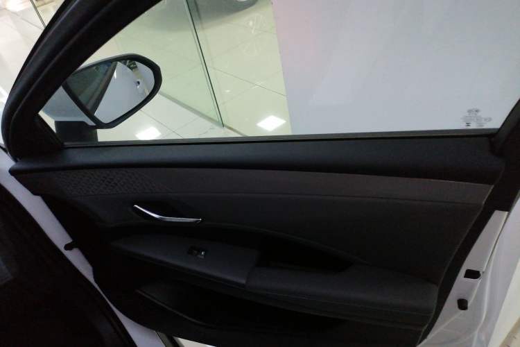 Used BYD Qin PLUS 2025 DM-i Smart Drive 55KM Leading Model