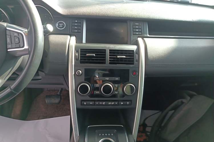 Used Land Rover Discovery Sport 2019 240 PS SE Version China VI Standard