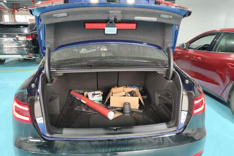 Used Audi A4L 2018 30th Anniversary Edition 40 TFSI Trendy Model
