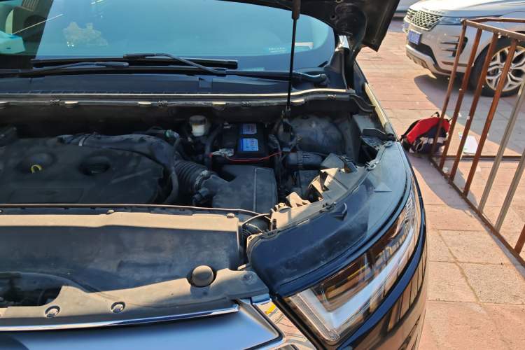 Used Ford Edge 2015 2.0T GTDi 4x4 High-Grade Model
