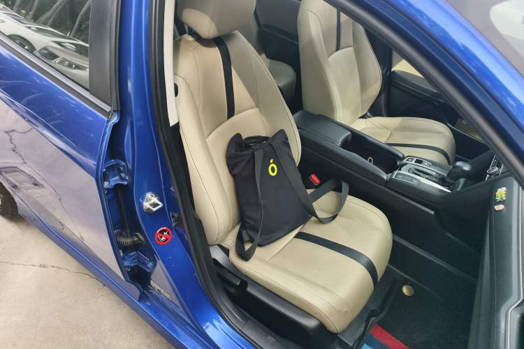 Used Honda Civic 2016 220TURBO CVT Prestige Edition
