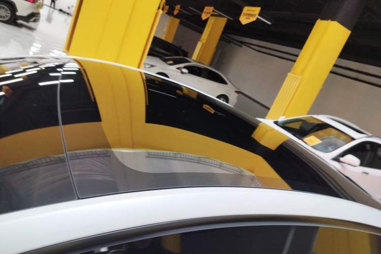 Used Tesla Model Y 2025 Rear-Wheel-Drive Version
