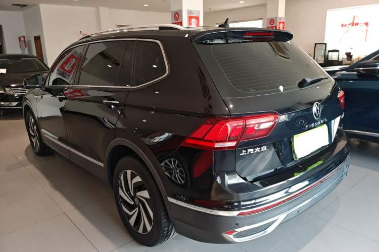 Used Volkswagen Tiguan L 2022 330TSI Automatic Two-Wheel Drive Smart Edition
