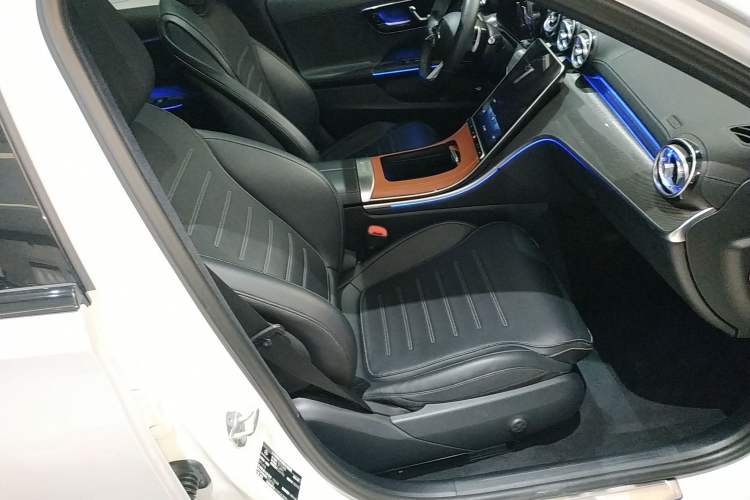 Used Mercedes-Benz C-Class 2022 Restyled C 260 L Sport Edition
