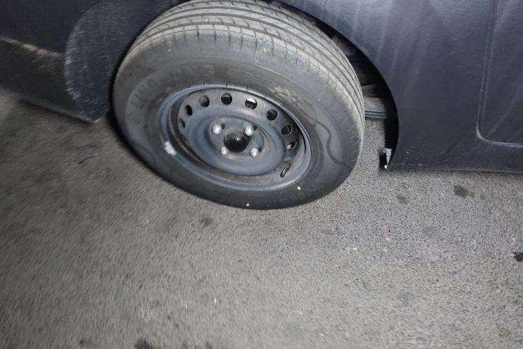 Used Wuling Hongguang New Energy 2024 All-Electric Model 300KM Practical Version
