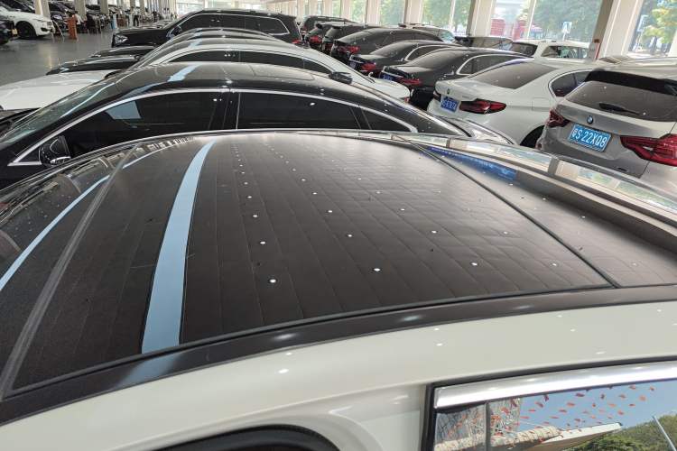 Used Mercedes-Benz E-Class 2020 E 300 L Sporty and Stylish Model
