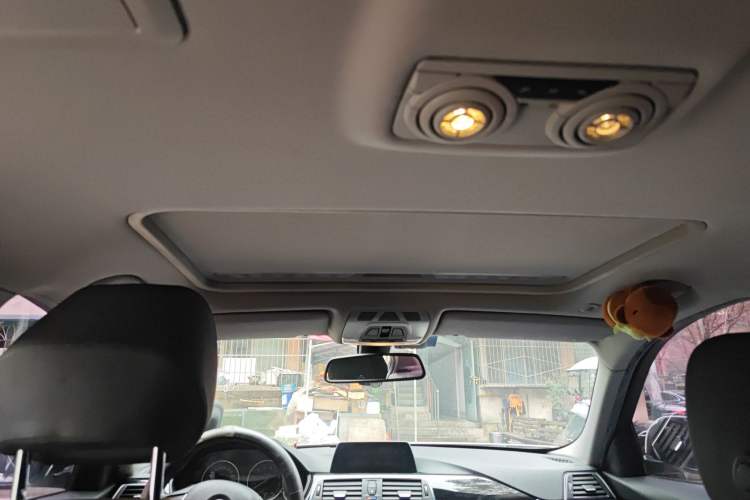 TDK.VehicleDetails.img