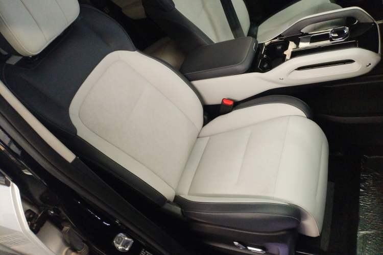 Used  03 2024 501km Four-wheel Drive Long-range Intelligent Driving Edition
