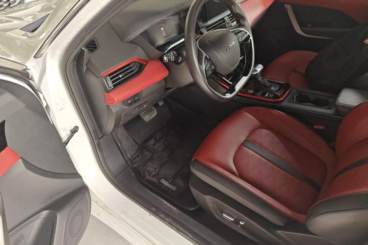 Used Dongfeng Aeolus Yixuan 2022 230T Automatic Adaptive-Beam Knight Edition