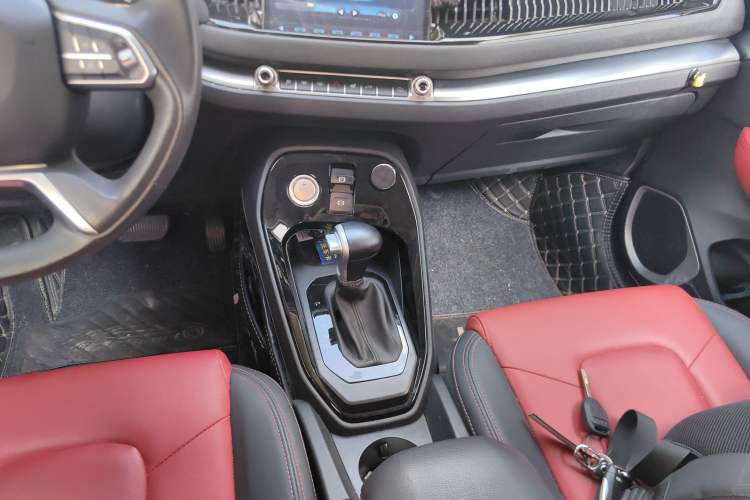 Used Haval H2s 2018 1.5T Dual-Clutch Fashion Edition
