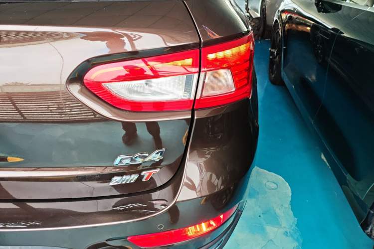 Used GAC Trumpchi GS4 2015 200T Manual Luxury Edition
