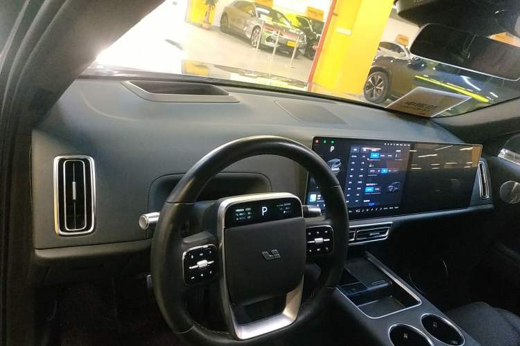 Used Li Auto L9 2022 Max model
