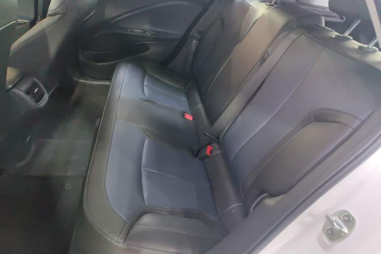 Used Buick Velite 6 2023 430km Range Commuter Version
