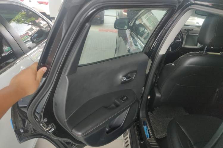 Used  Compass 2017 200T Automatic Family Edition
