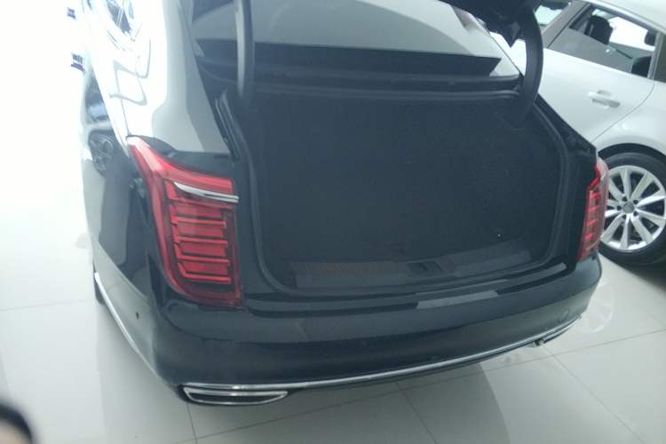 Used Hongqi H9 2020 Revised Version 2.0T Smart Connect Flagship Edition
