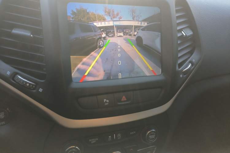 Used  Cherokee 2017 2.0L Superior Edition
