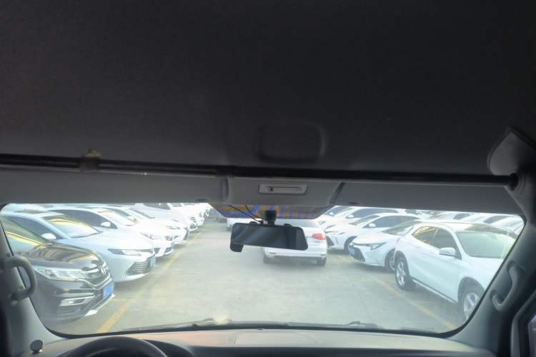 Used Foton Toano 2022 2.0T Manual Tongtu Multi-Function Long Wheelbase Mid-Roof Single-Tire 5/6/7/9-Seater 4F20TC3
