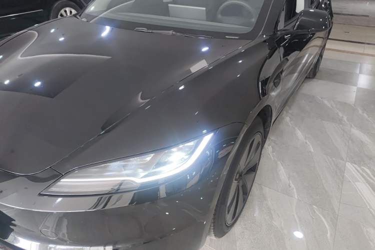 Used Tesla Model 3 2023 Long-Range All-Wheel-Drive Version
