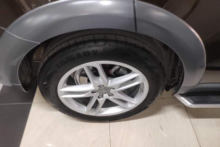 Used Audi Q5 2017 Plus 40 TFSI Technology Model