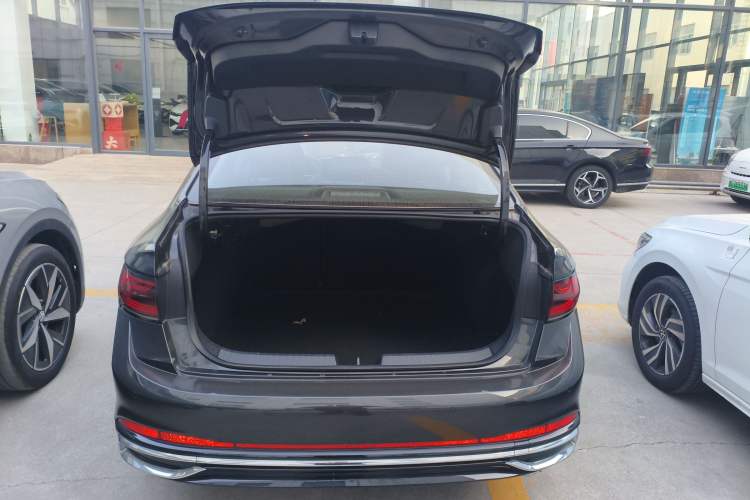 Used Volkswagen Sagitar 2024 300TSI DSG Excellence Edition
