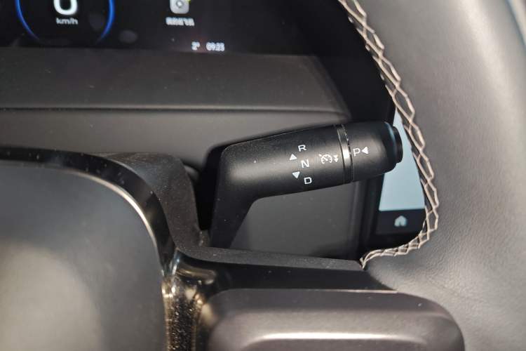 Used  V23 2026 Model V23S 501 Four-Wheel Drive Peak Performance Edition
