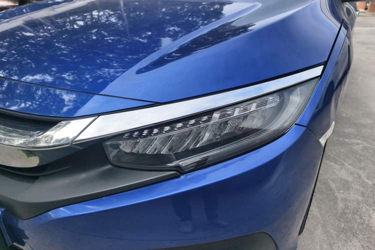 Used Honda Civic 2016 220TURBO CVT Prestige Edition
