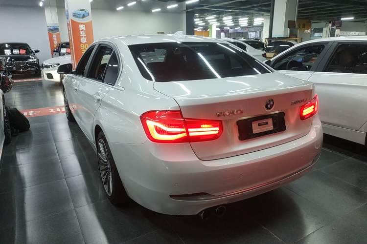 Used BMW 3 Series 2019 320Li Fashion Model
