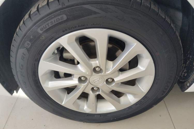 Used Hyundai Verna 2016 1.4L Automatic Cool Edition GLS
