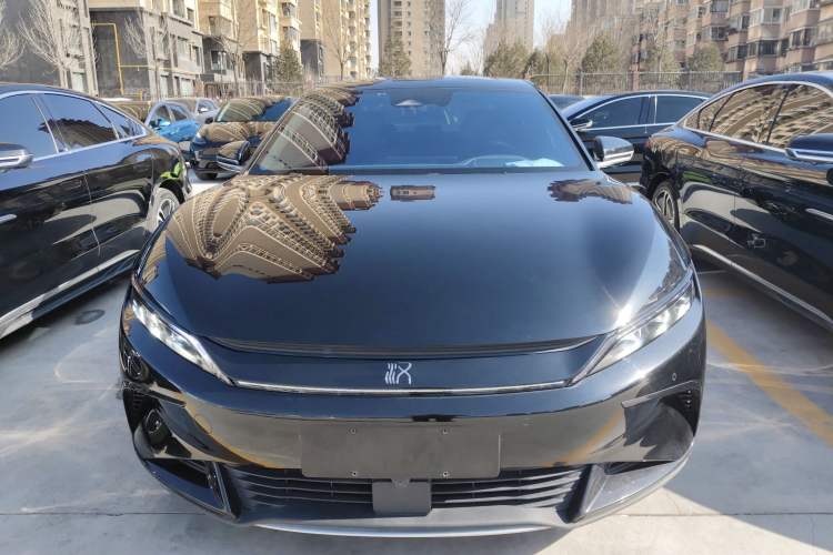 Used BYD Han 2022 EV Genesis Edition 715KM Front-Wheel-Drive Prestige Model
