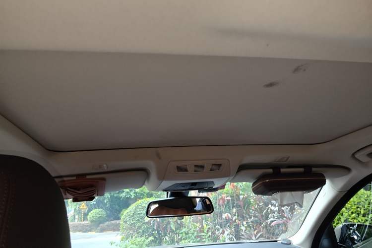 Used BMW 5 Series 2014 525Li Luxury Design Package
