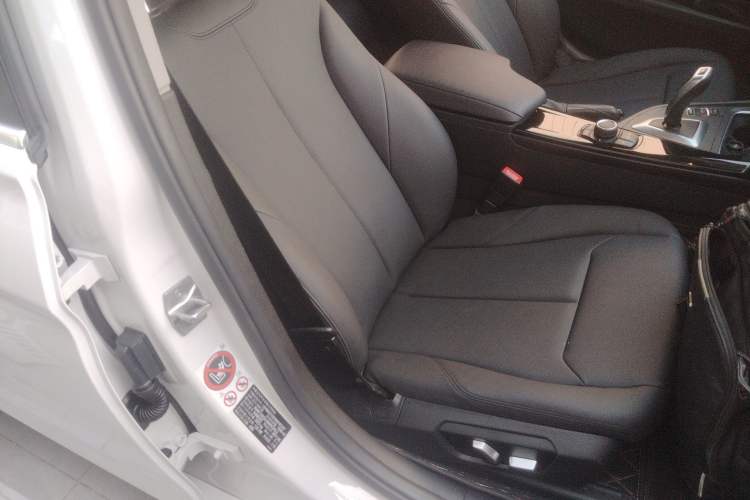 Used BMW 3 Series 2017 320Li Fashion Model
