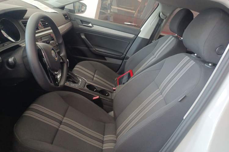 Used Volkswagen Lamando 2017 230TSI DSG Fashion Edition
