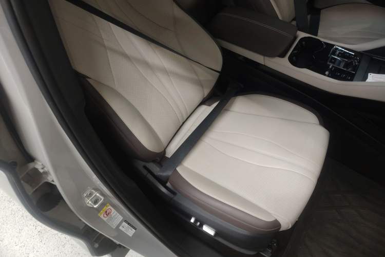 Used BYD Song PLUS New Energy 2025 EV Intelligent Driving Version 520km Premium Model
