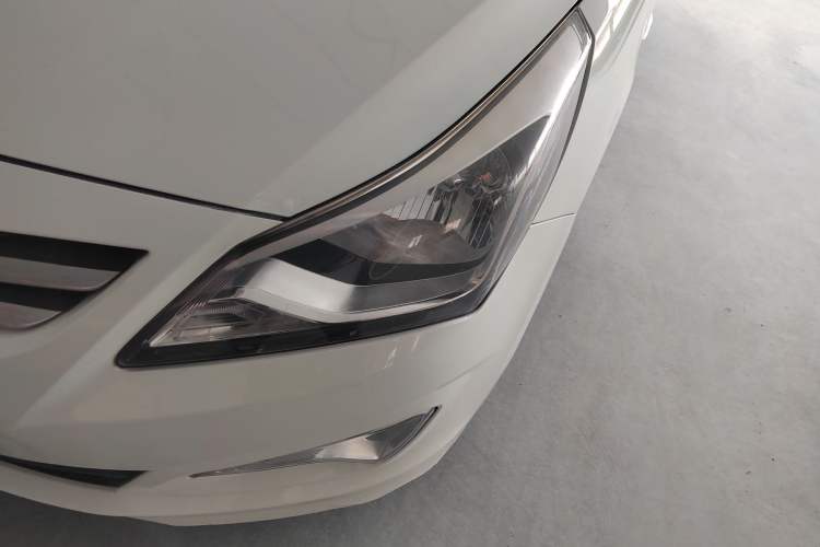 Used Hyundai Verna 2014 1.4L Manual Smart GLS Trim
