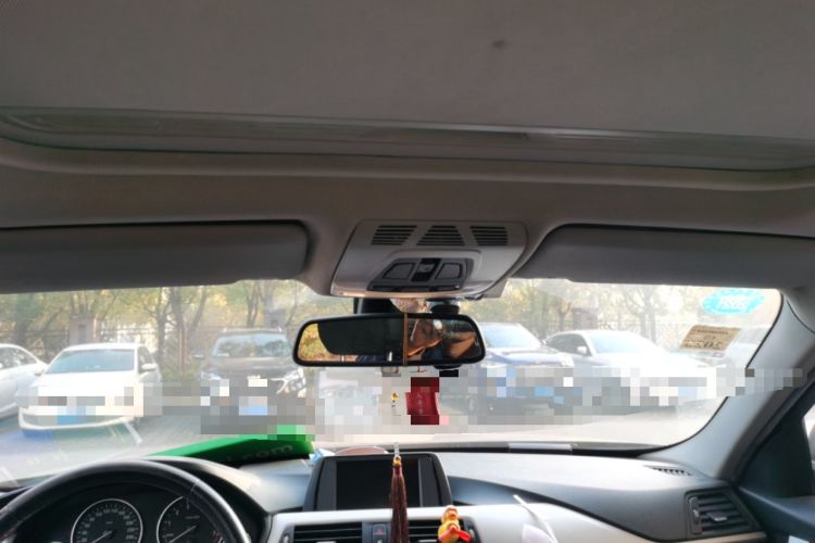 Used BMW 3 Series 2016 320Li Ambition Model
