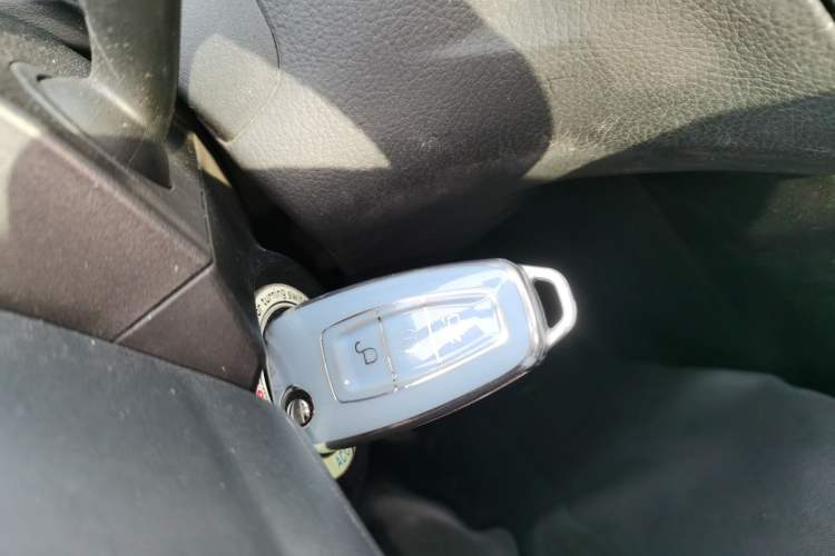 Used Ford Focus 2017 Sedan 1.6L Automatic Fashion Edition Smart Drive Version
